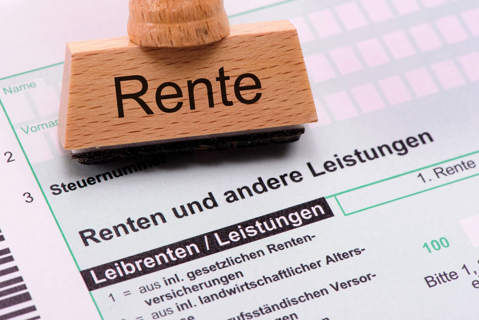 Ein Rentenformular mit Stempel und Aufschrift Rente
