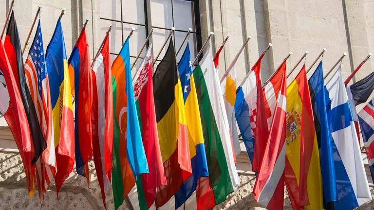 Flaggen_International Office_Header.jpeg